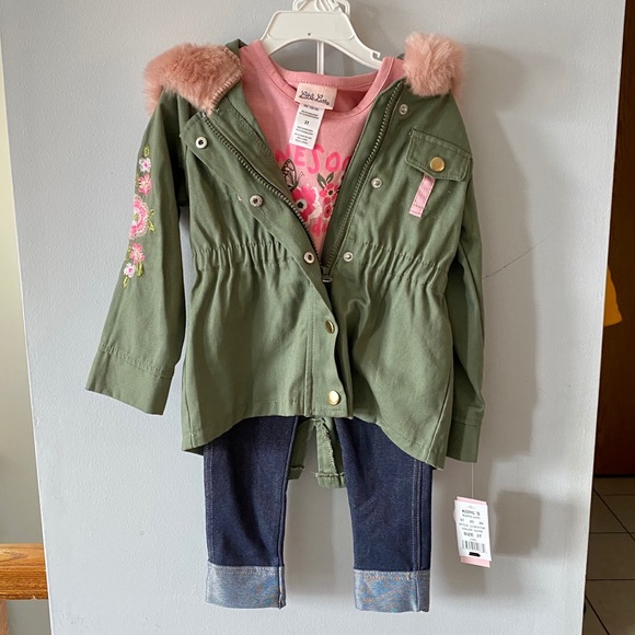 NWT Little Lass 3 piece Set Faux Fur Jacket Jeans